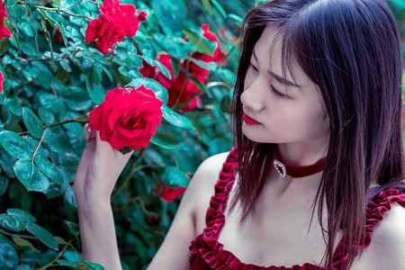 外媒热议中国经济“半年报”：增长超出预期，外贸韧性凸显